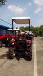 Dongfeng 35 Horse Tractor / 2 Wheel Drive Tractor Easy Operation With Sunshade