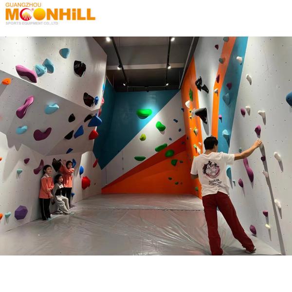 Waterproof Boulder Climbing Wall Adventure Park Artificial Wall Climbing
