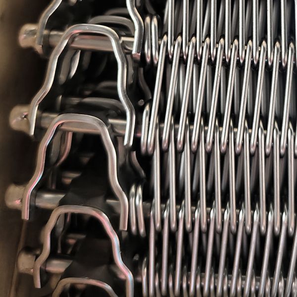 Food Bread Cooling Tunnel Line Mesh Chain Conveyor Belt For Bakery Cookie Biscuit