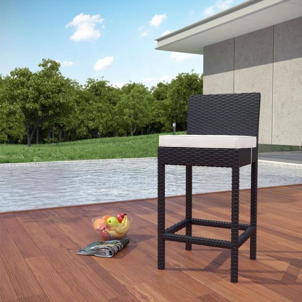 All Weather High Back W50cm H104cm Wicker Seat Bar Stools Easy To Clean