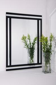 China Decorative Wall mirrors Bathroom Mirror  White and Black Framed glass Mirror Grace Mirror on sale