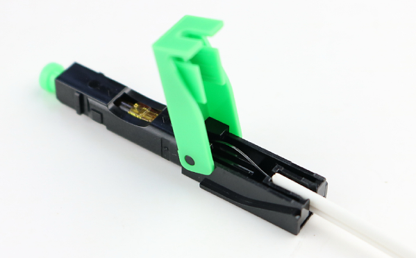 Alligator clip, push-pull ring, SM, 50mm, for drop cable, vertical input, SC/APC field installable connector