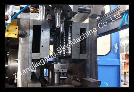 Automatic Blow Molding Machine