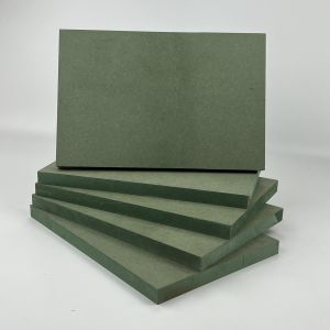 Lightweight MDF Particle Board Mildewproof Heat Resistant Fine Texture