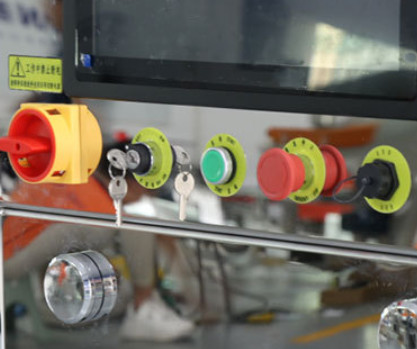 Advanced X Ray Food Inspection Systems AC220V 50Hz Machine For Food Processin