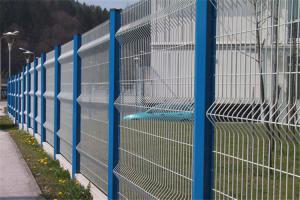 China Q235 3D Garden Fence 2.4m High V Mesh Security Fencing Low Carbon Steel on sale