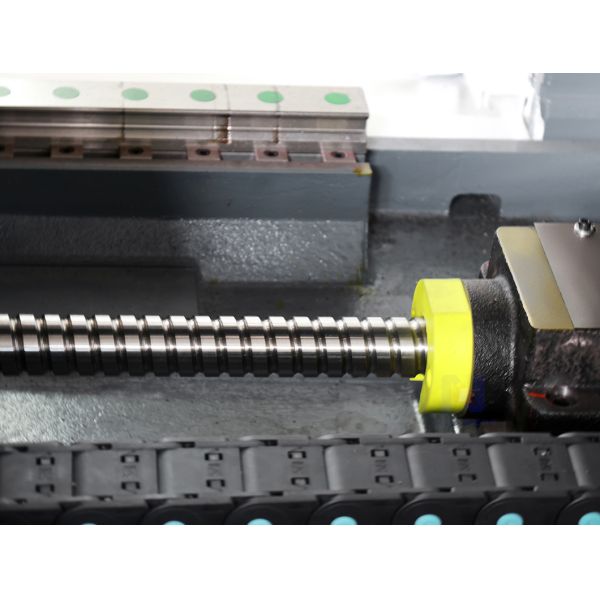 VMC850 Low price promotion Metal Cnc Milling Machine Vertical Machining Center Fresadora