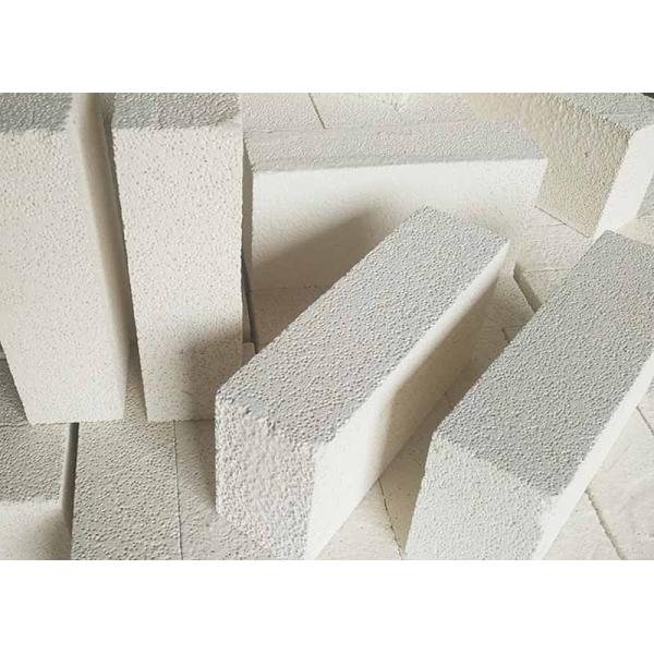 Heteromorphic Mullite Refractory Insulation Materials High Strength White Color