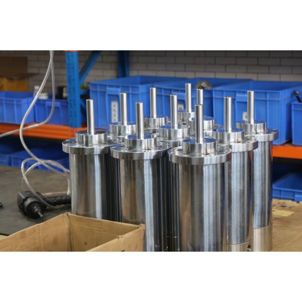 Double material LSR injection molding machine high precision/quick response/save production cost