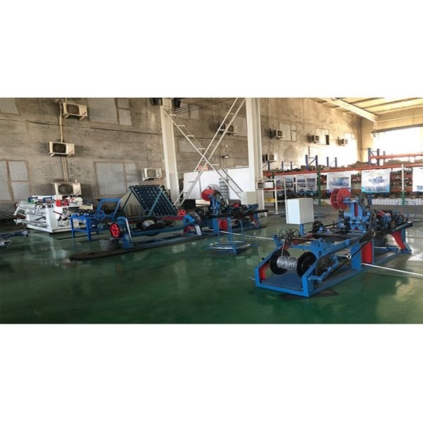 Professional Fully Automatic Barbed Wire Machine Easy Operation 1900mm*1300mm*980mm