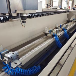 3 Axis +90 Degree CNC Drilling Milling Machine CNC Drilling And Tapping Machine