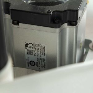 Automatic Round Containern Self Adhesive Labeling Machine