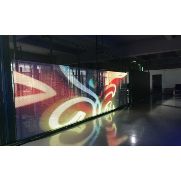 5500nit 10.4mm Transparent LED Display Aluminium Panel Multi Functional