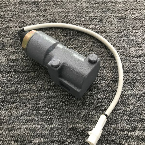 Hydraulic Pump Proportional Control Solenoid Valve For Hitachi EX100/EX120-1/2/3/EX200-1/2/3