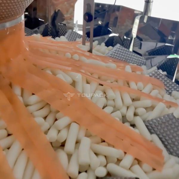 Korean Rice Cake Automatic Weighing Filling Machine Vertical 3 Side Seal Vacuum Package