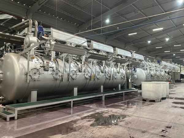 Full Automatic Uniform Flow Dyeing Machine HTHP Fabric Dyeing Machine Versatile
