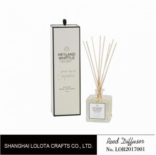Buy Clear square bottle reed diffuser with natural color sticker and white gift box with pull-tab at wholesale prices