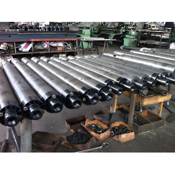 Durable Injection molding machine screw and barrel precision engineered components for plastic processing applications