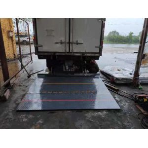 Quality Truck Mounted Tail Lift For Load And Unload Goods for sale