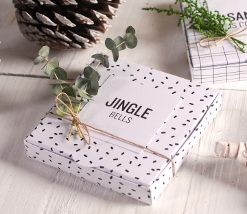 Customized Recycled Paper Board Color Apparel Corrugated Shipping Box Clothing Mailer Box