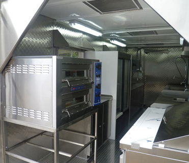 20ft Mobile Shipping Container Commercial Kitchen with Modern Design Style and Corten-A Customization