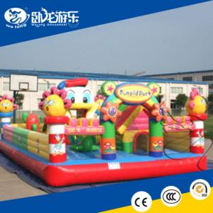 China new Vivid Commercial donald duck inflatable castle on sale