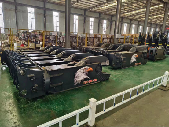 Hydraulic 28-35 Tons Excavator Concrete Pulverizer TD10F For Building Demolition