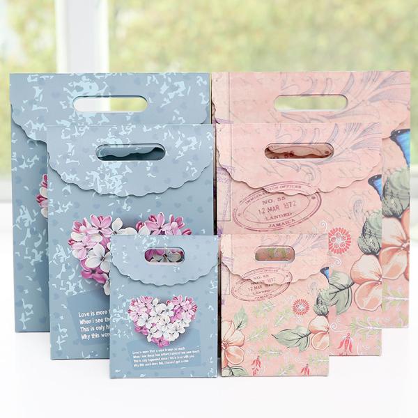 Recycled Materials Weeding Gift Paper Bags With CMYK/Pantone Colors Custom Printing