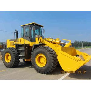 6 Tons Shanmon Wheel Loader SM600 With Pilot Control , 3.3m3 Bucket , 175kw