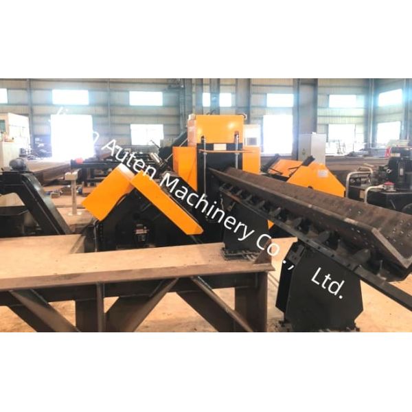 40m/Min Max. Angle Feeding Speed CNC Angle Drilling And Marking Machine Model ADM2532 3 CNC Axes