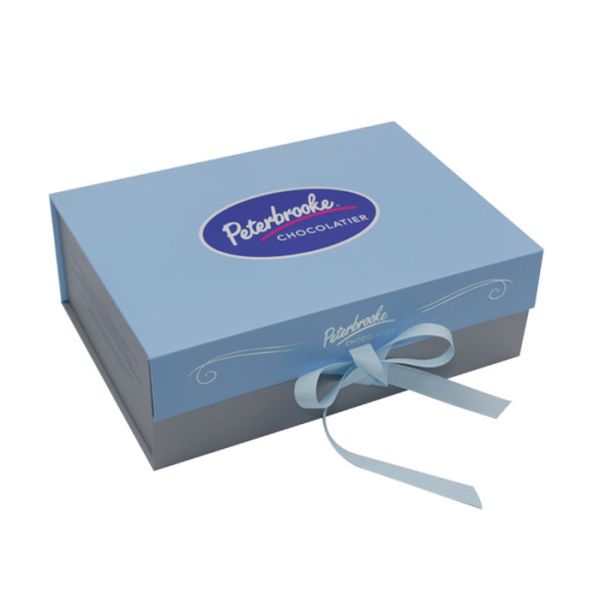 Luxury Rectangle Foldable Gift Box Environmental Friendly With Paper Handle