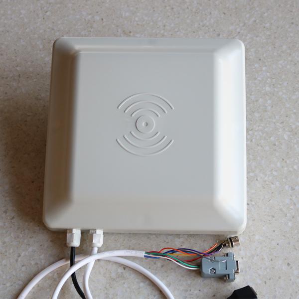 8dbi Antenna UHF RFID Integrated Reader , Access Control Long Distance Rfid Reader