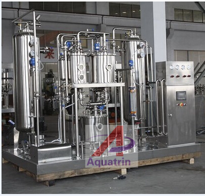 9000BPH Carbonated Drink Filling Machine 0.5L 3 In 1 Filling Machine 7