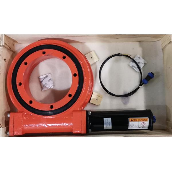 Worm Gear Dual Axis Slew Drive With Enclosed House And Small Backlash For PV Tracker