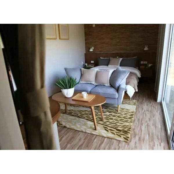 Custom Made Luxury Prefab Container House Flexible Design with Aluminum Window and 20ft Shipping Container