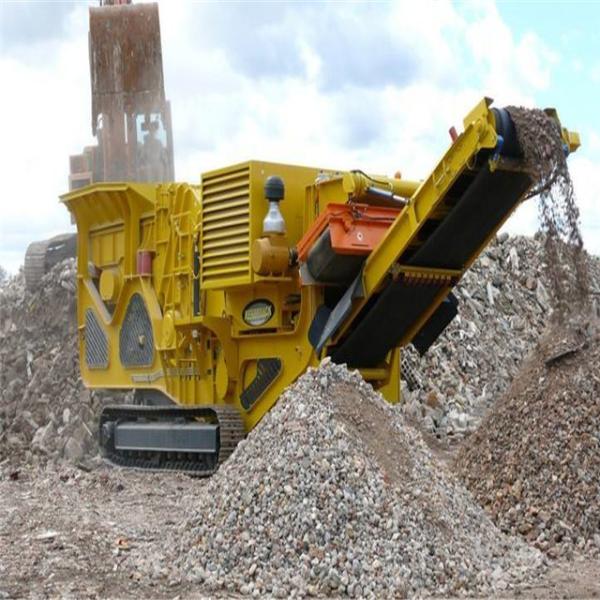 ISO9001 650 TPH Triaxial Mobile Primary Jaw Crusher In Stone Crusher Machine