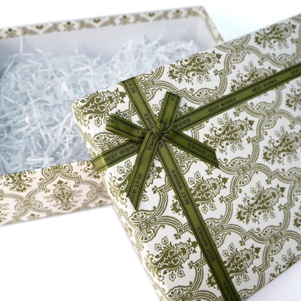 Custom Logo Luxury Clamshell Gift Boxes For Gift Packaging With Ribbon for Jewelry