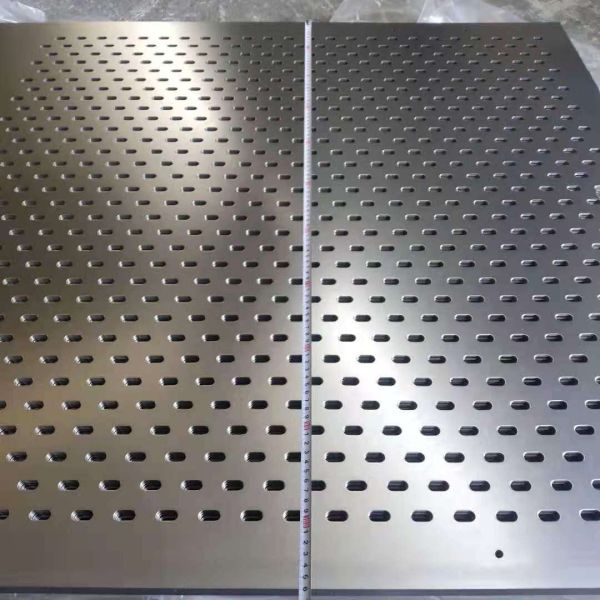 Electrical Galvanized Perforated Ceiling Tiles 2x2 PVDF Coated