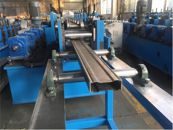 Professional One-To-One Service For Customized Shelf Panel Roll Forming Machine