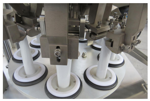 Fully Automatic Tube Filling Machine For Metal Toothpaste Soft Cream Paste