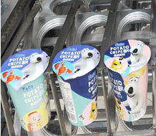 380VAC 50Hz Beverage Can Filling Machine , PLC Yogurt Filling Sealing Machine