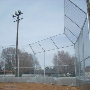 Metal Chain Link Security Fence For Crowd Control 1.8m Length PVC Coated Type