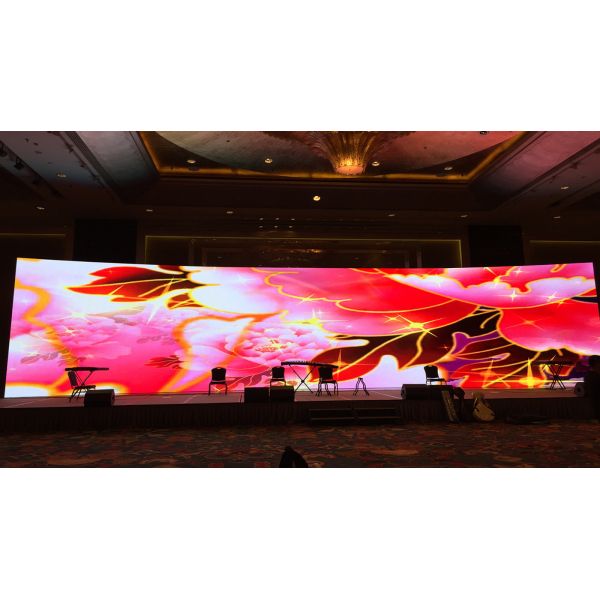Soled Color Pixel P3.91 Stage LED Display HD Video Performance Clear Vivid Image