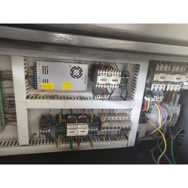 2nd Horizontal Chen Hsong Injection Molding Machine 4.20x1.18x1.84m Clamping Systems