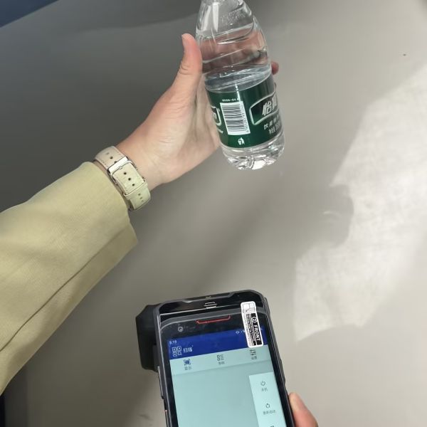 64 Bit 2.0GHz Portable UHF RFID Reader Industrial RFID Mobile Reader Waterproof