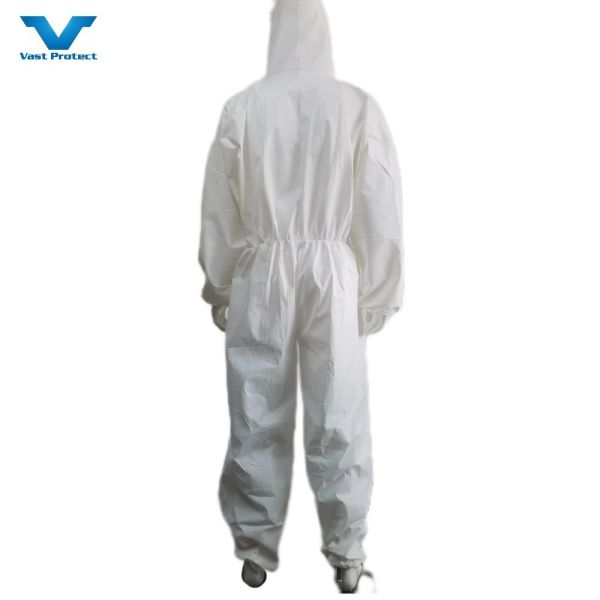 50000PCS/Day Production Ability Non-Woven Isolation Coveralls CE Protective Clothing