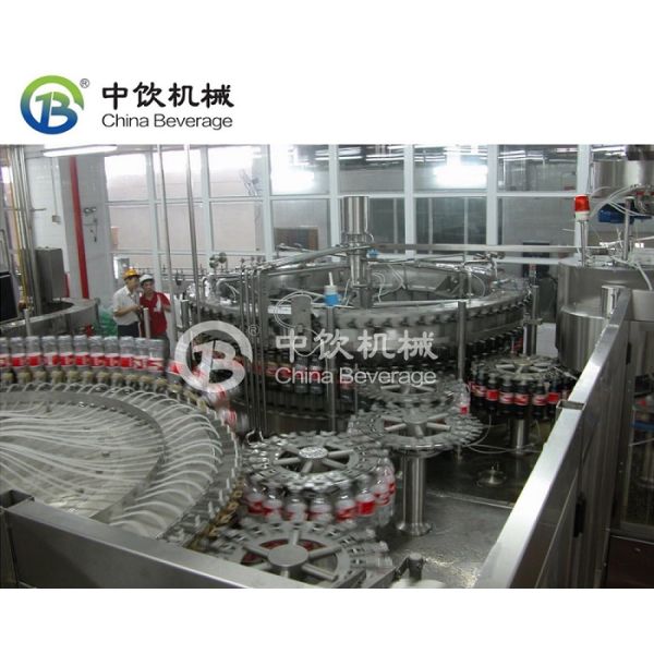 Auto Capping Carbonated Beverage Filling Machine Stainless Steel Compact Structured