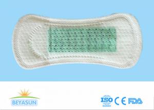 China OEM Ladies Sanitary Napkins Natural Thin Breathable Panty Liners Wingless on sale