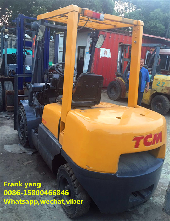 Quality 3 T Reconditioned Forklift Trucks Diesel Fuel Type 3000 Kg Rated Loading Capacity for sale
