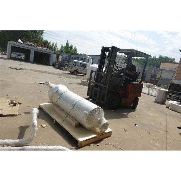 Easy Operate Low Temperature Vacuum Fryer For Vegetables And Fruit Compact Design